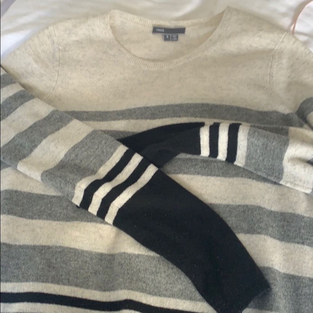 Vince Cashmere Sweater S Gray Black like new